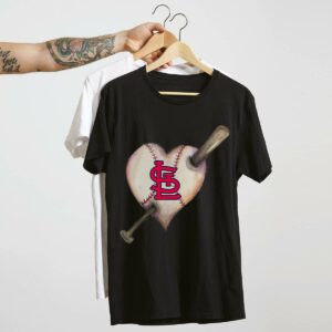 St. Louis Cardinals Heart Graphic T-Shirt – Unisex Baseball Fan Gift