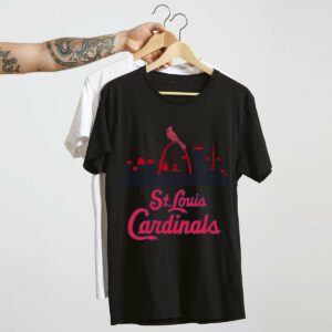 St. Louis Cardinals Skyline Graphic T-Shirt – Unisex Baseball Tee Gift