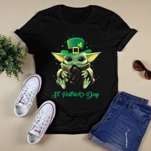 Baby Yoda St Patrick'S Day San Diego Padres T-Shirt For Kids