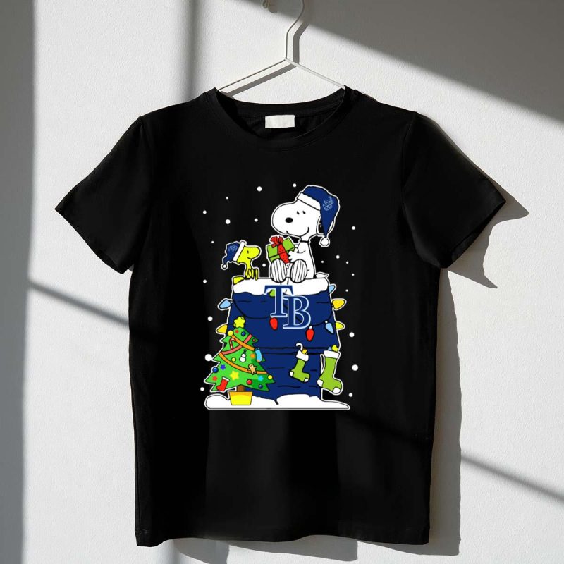 Tampa Bay Rays Snoopy Christmas Peanuts Gift Snowy Scene T Shirt t shirt 1 1