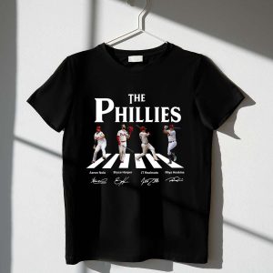 Signed Philadelphia Phillies Legend T-Shirt – Ideal for True Fans!