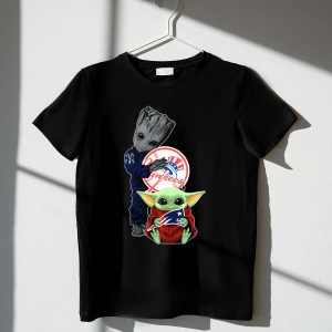 Yankees Baby Groot & Grogu Holding Patriots T-Shirt For Kids