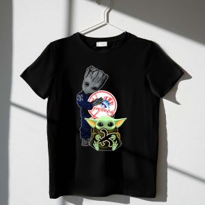 Yankees Groot Holding Baseball And Baby Yoda T-Shirt For Fans